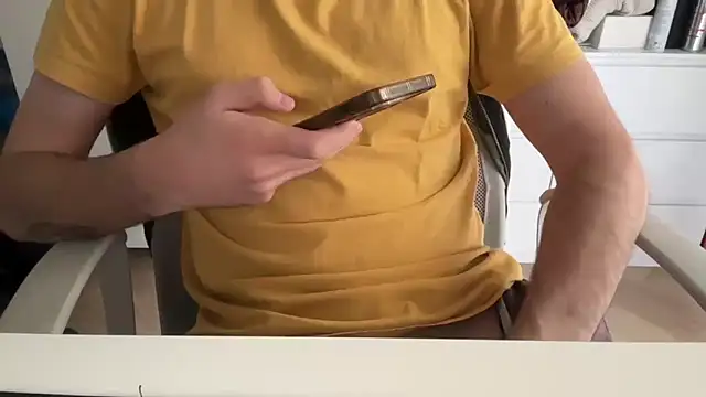 Snapshot of matrixx_9 chatting on 11/14/25, 11:53 matrixx 9 online show from 11/14/25, 11:53