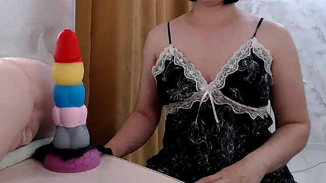 Snapshot of Julia_your_Sweet chatting on 11/10/25, 10:25 Julia your Sweet online show from 11/10/25, 10:25