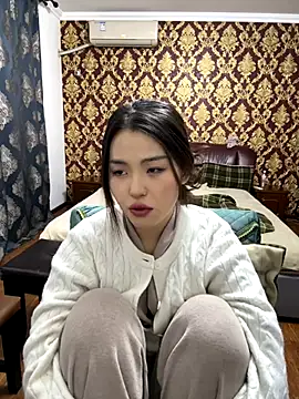 Snapshot of zhenzhen666 chatting on 11/26/25, 01:56 zhenzhen666 online show from 11/26/25, 01:56