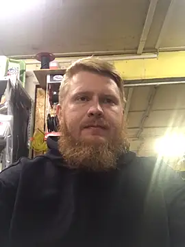 Snapshot of bodywork30 chatting on 11/22/25, 03:11 bodywork30 online show from 11/22/25, 03:11