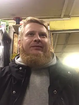 Snapshot of bodywork30 chatting on 11/27/25, 03:36 bodywork30 online show from 11/27/25, 03:36