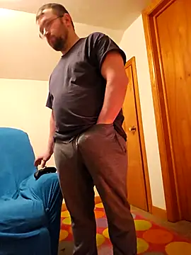 dakotafail92 online show from 12/14/25, 09:58