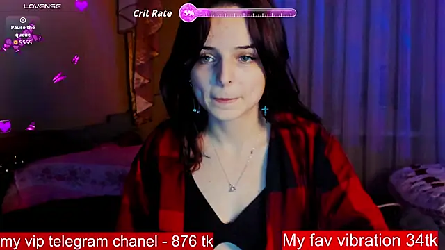 Snapshot of ArianaLight chatting on 12/02/25, 08:37 ArianaLight online show from 12/02/25, 08:37