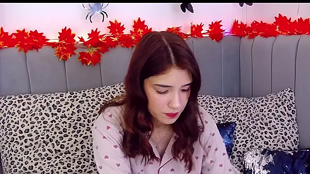 Snapshot of ArielLoove chatting on 10/11/25, 07:51 ArielLoove online show from 10/11/25, 07:51