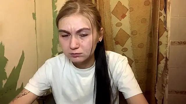 ArianeBhayani online show from 10/26/25, 09:31