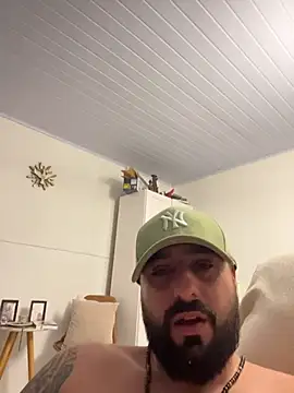 Sedutor69- online show from 10/29/25, 05:42