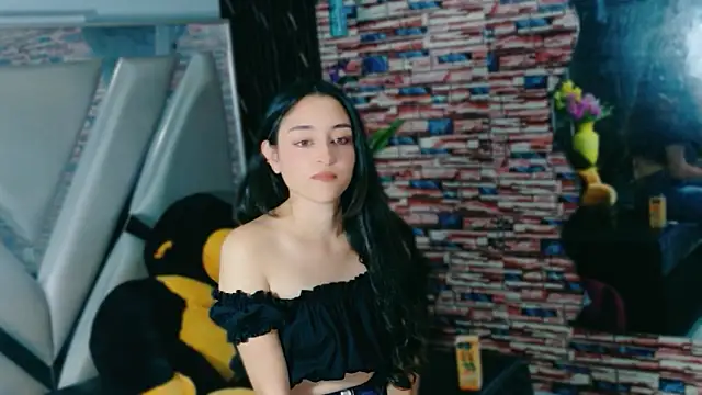 Snapshot of Donna_Flor chatting on 10/10/25, 12:48 Donna Flor online show from 10/10/25, 12:48