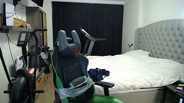 sugar baby twunk online show from 10/12/25, 03:16