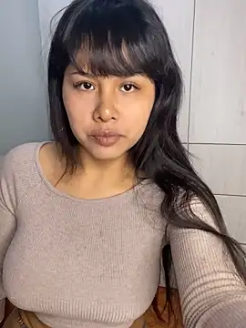 Snapshot of SweetieMariana chatting on 10/25/25, 11:32 SweetieMariana online show from 10/25/25, 11:32