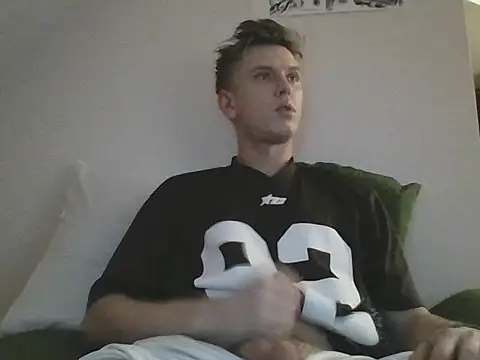 kinkyalecx online show from 11/24/25, 08:19