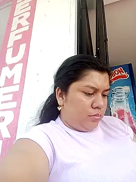 solnechka1 online show from 10/17/25, 04:09