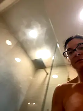 carothepro online show from 10/28/25, 02:42