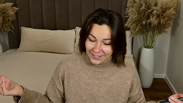 EdenSolis online show from 11/11/25, 05:07