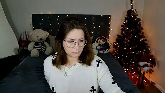 Snapshot of Briarx chatting on 12/16/25, 10:26 Briarx online show from 12/16/25, 10:26