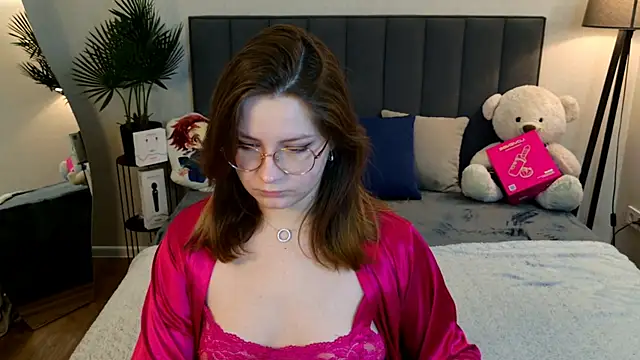 Snapshot of Briarx chatting on 02/16/26, 10:17 Briarx online show from 02/16/26, 10:17