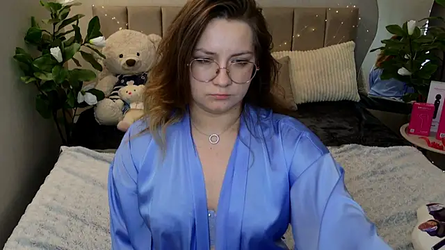 Snapshot of Briarx chatting on 06/16/26, 07:49 Briarx online show from 06/16/26, 07:49