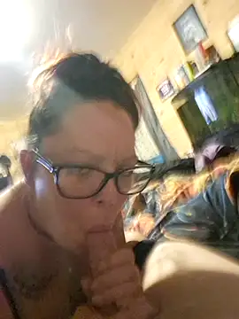 Snapshot of EdNEmSexyBlend chatting on 10/26/25, 05:24 EdNEmSexyBlend online show from 10/26/25, 05:24