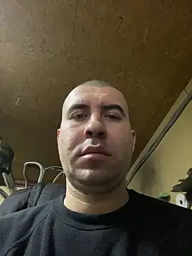 AronMode online show from 12/17/25, 09:26