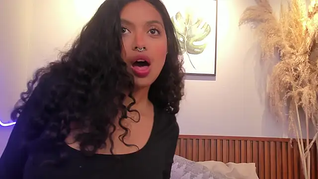 MIAHIVANOV online show from 11/04/25, 02:38