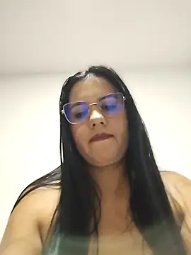 Snapshot of Candy-Samanthy chatting on 10/26/25, 08:48 Candy-Samanthy online show from 10/26/25, 08:48