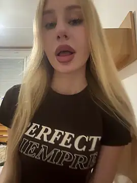 Snapshot of JudithCarly chatting on 11/24/25, 08:19 JudithCarly online show from 11/24/25, 08:19