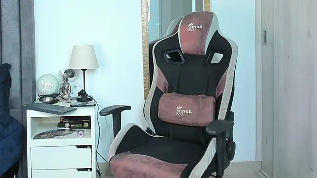 Ken mailik1 online show from 11/06/25, 10:10