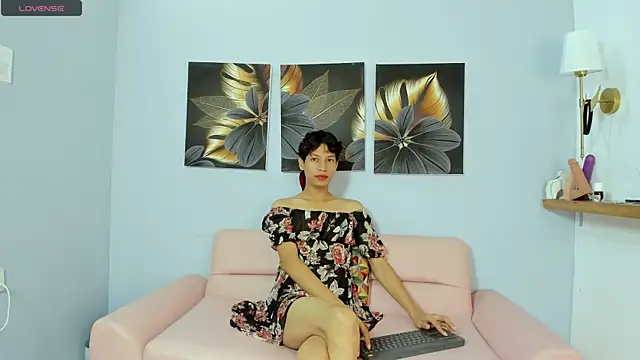 Snapshot of gigy____ chatting on 10/23/25, 12:26 gigy     online show from 10/23/25, 12:26