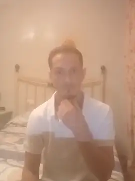 Snapshot of Graimito chatting on 10/10/25, 05:56 Graimito online show from 10/10/25, 05:56