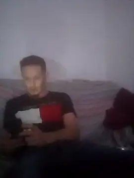 Snapshot of Graimito chatting on 10/25/25, 09:06 Graimito online show from 10/25/25, 09:06