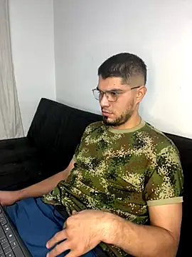 mirallesandbig online show from 12/01/25, 10:26