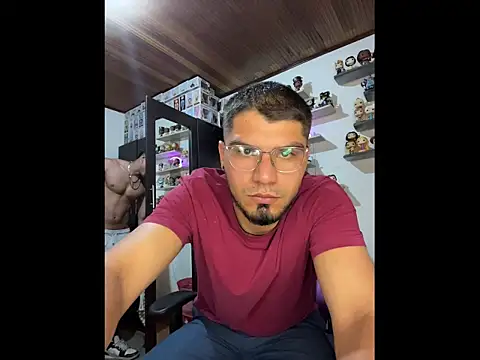 mirallesandbig online show from 12/14/25, 08:57