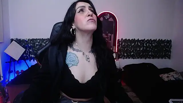 Anastasiabasst   online show from 11/17/25, 06:19