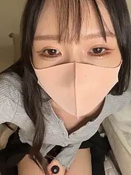 Snapshot of Onami_555 chatting on 11/05/25, 10:26 Onami 555 online show from 11/05/25, 10:26