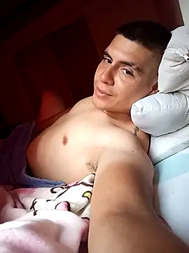 Zeven777 online show from 10/16/25, 02:29