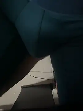 Snapshot of Flirtdick03 chatting on 11/23/25, 04:56 Flirtdick03 online show from 11/23/25, 04:56