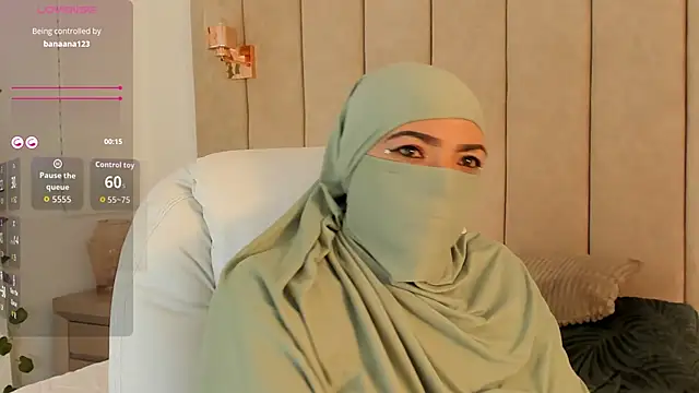 Snapshot of _naylaa_ chatting on 11/20/25, 03:50 naylaa online show from 11/20/25, 03:50