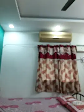 tamil-aunt online show from 12/04/25, 05:28