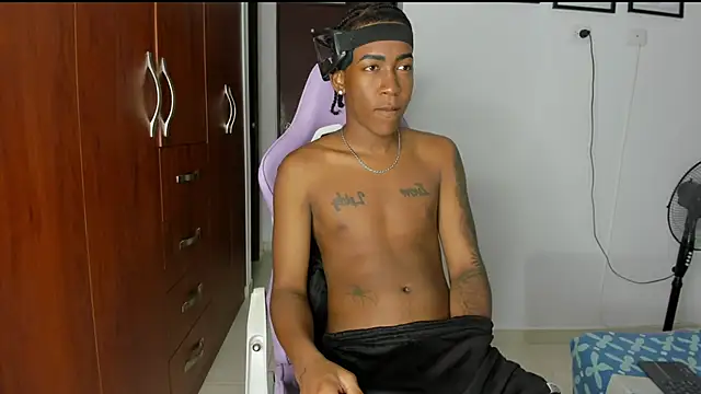 Snapshot of latin_kay1 chatting on 02/24/26, 11:47 latin kay1 online show from 02/24/26, 11:47