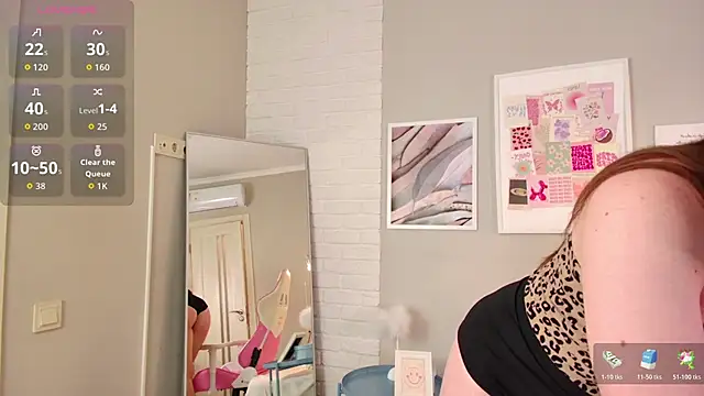 JulliRoss online show from 11/11/25, 05:18