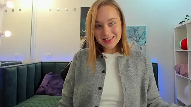 Snapshot of Melissa_new22 chatting on 10/27/25, 11:52 Melissa new22 online show from 10/27/25, 11:52