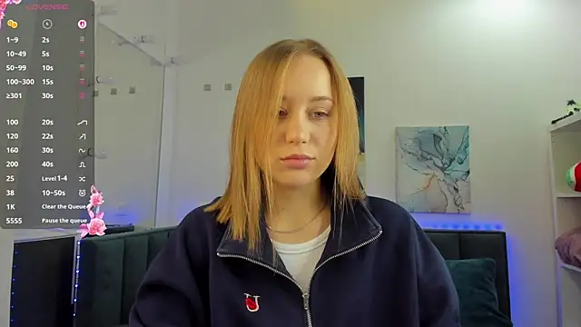 Snapshot of Melissa_new22 chatting on 11/10/25, 11:48 Melissa new22 online show from 11/10/25, 11:48