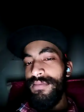 Snapshot of favgod chatting on 10/22/25, 05:34 favgod online show from 10/22/25, 05:34