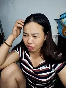 Snapshot of pusi_xinh chatting on 10/16/25, 06:58 pusi xinh online show from 10/16/25, 06:58