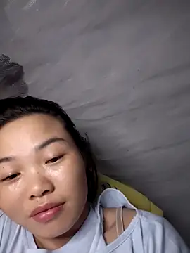 Snapshot of pusi_xinh chatting on 10/23/25, 08:02 pusi xinh online show from 10/23/25, 08:02