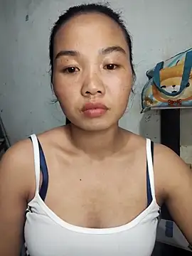 Snapshot of pusi_xinh chatting on 10/25/25, 05:30 pusi xinh online show from 10/25/25, 05:30