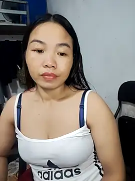 Snapshot of pusi_xinh chatting on 10/26/25, 09:48 pusi xinh online show from 10/26/25, 09:48
