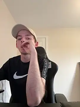 Hothungboy1 online show from 10/10/25, 10:03