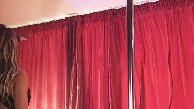 LuxenNoir online show from 07/28/26, 02:13