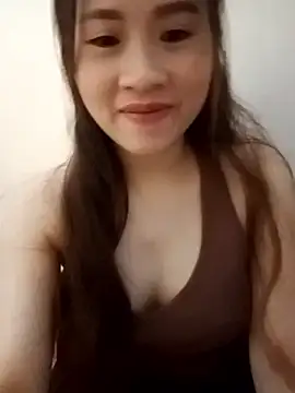 tuongvycute online show from 10/15/25, 02:50