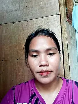 Snapshot of hi_rose chatting on 10/23/25, 05:18 hi rose online show from 10/23/25, 05:18